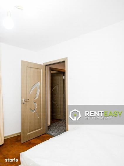 Apartament cu 3 camere decomandat în Independenței