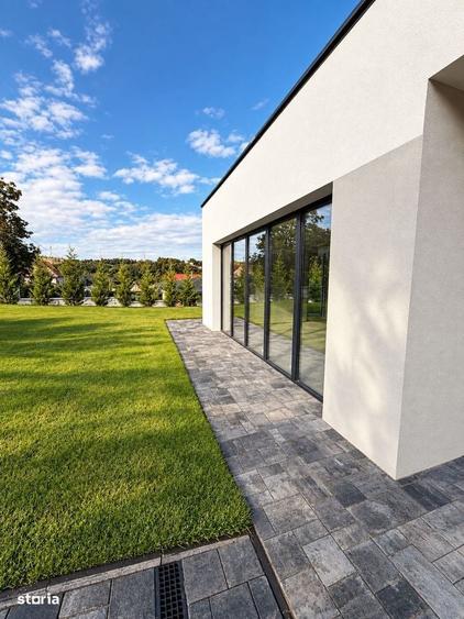 Casa individuala 6 camere, 5 bai, terasa la etaj, curte, P+ET+POD - 9