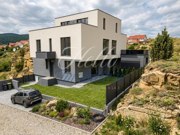 Duplex cu 4 camere cu Canalizare în Grigorescu
