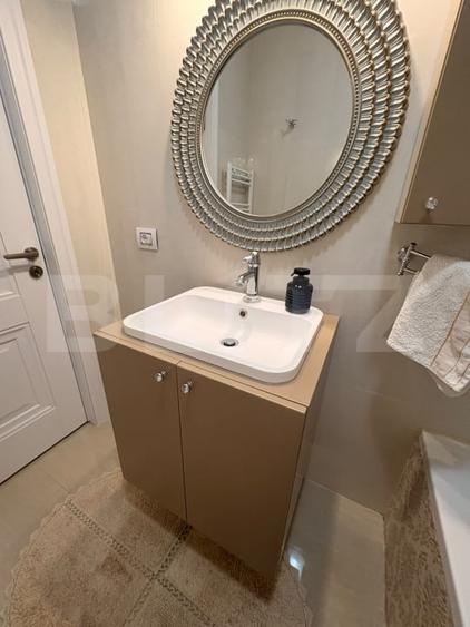 Apartament cu 2 camere semidecomandat, mobilat în Burdujeni