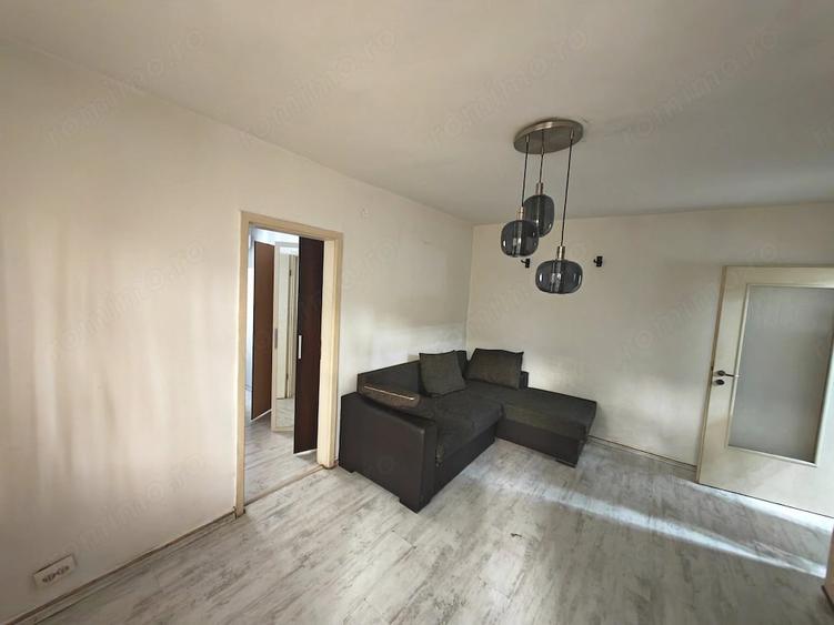Apartament cu 2 camere nedecomandat în Girocului