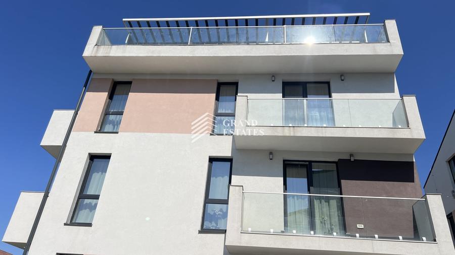 Apartament cu 2 camere semidecomandat, mobilat în Otopeni