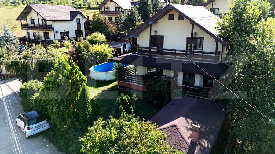 Casă individuală cu 5 camere cu Teren 500 Mp în Bucium