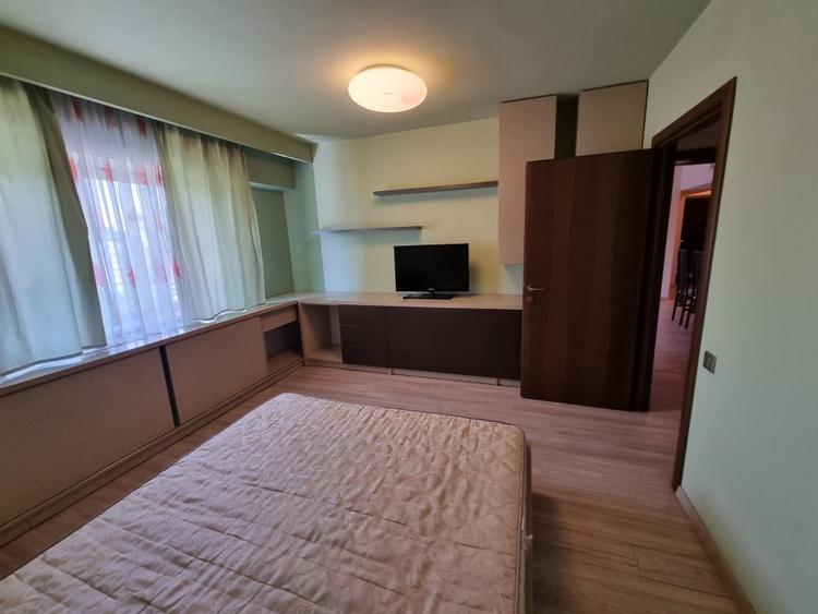 Apartament cu 2 camere decomandat, mobilat în 9 Mai