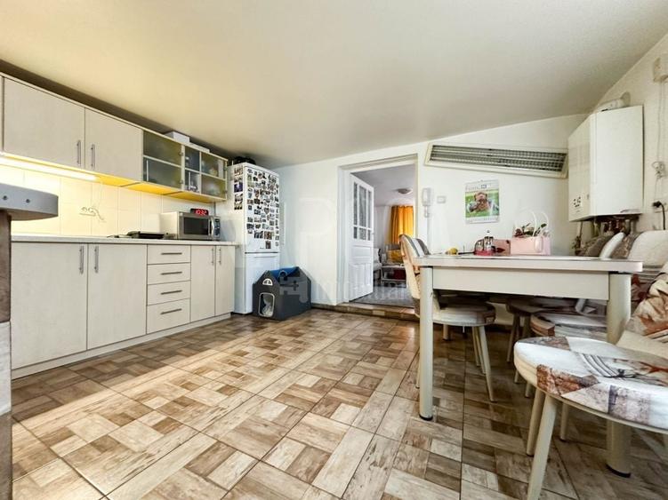 Duplex cu 4 camere cu Canalizare în Dâmbul Rotund