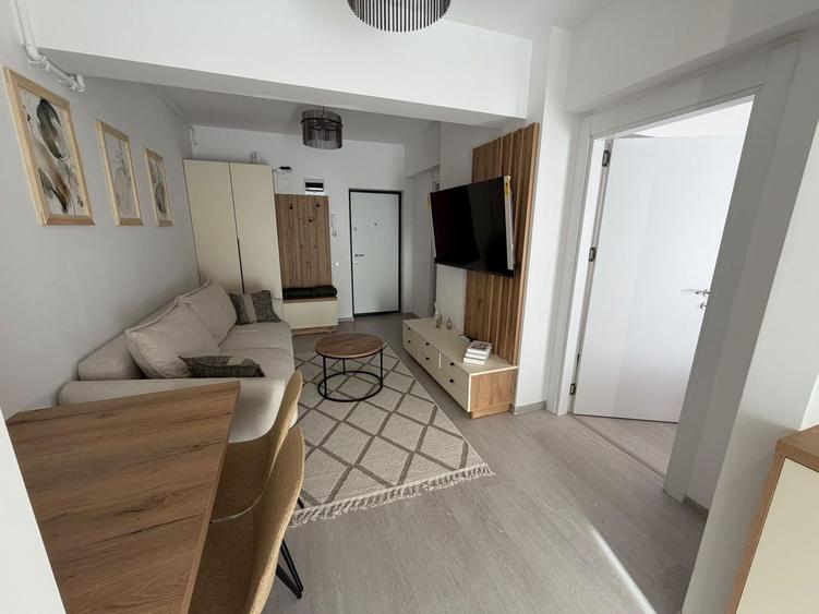 Apartament cu 2 camere decomandat în Central
