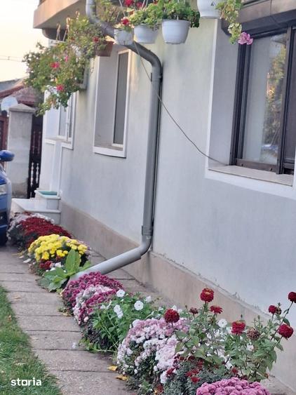 Casă cu 5 camere cu Teren 280 Mp în Central