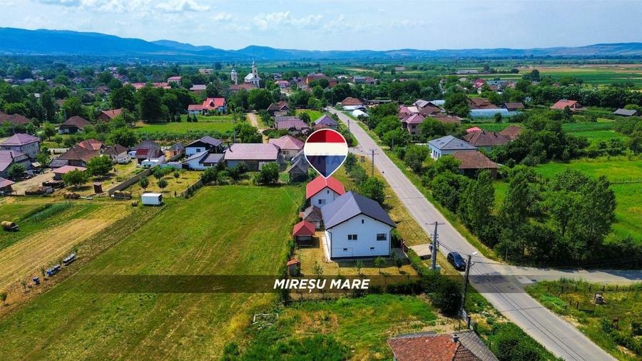 Casă individuală cu 2 camere cu Teren 900 Mp în Mireșu Mare