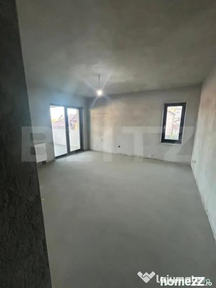Casă cu 7 camere cu Teren 600 Mp în Micro 6