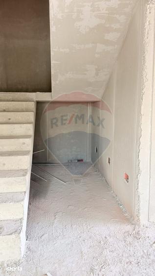 Casă cu 4 camere cu Teren 110 Mp în Theodor Pallady