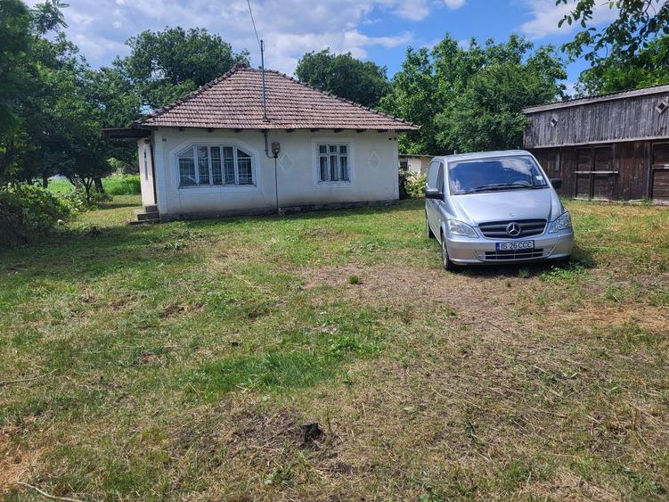 Casă cu 3 camere în Central