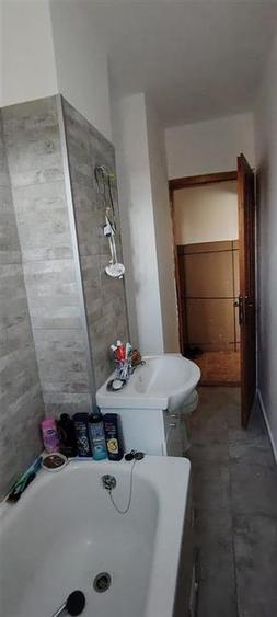 Garsonieră semidecomandată în Valenta