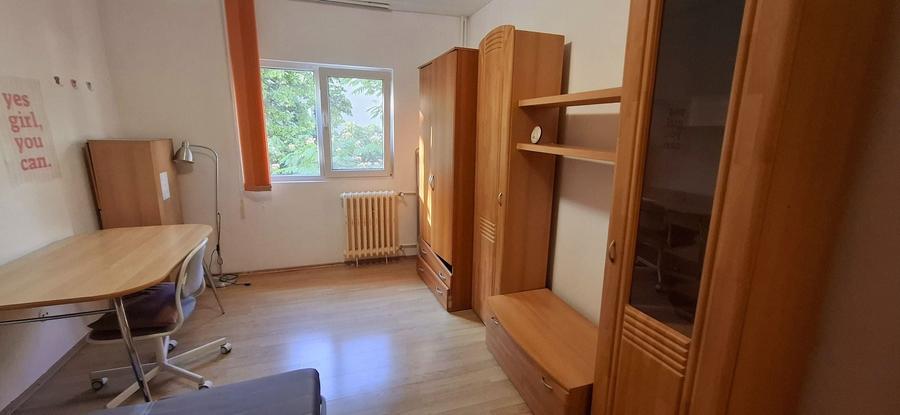 Garsonieră decomandată în Vitan