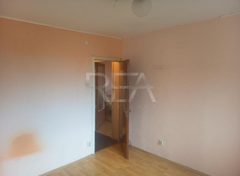 Apartament cu 2 camere semidecomandat în Crângași