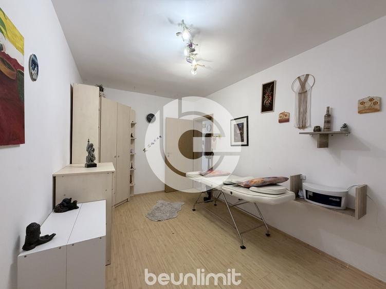 Apartament cu 3 camere decomandat, mobilat în Central