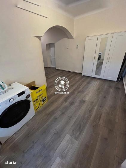 Apartament cu 3 camere în Târgu Cucu