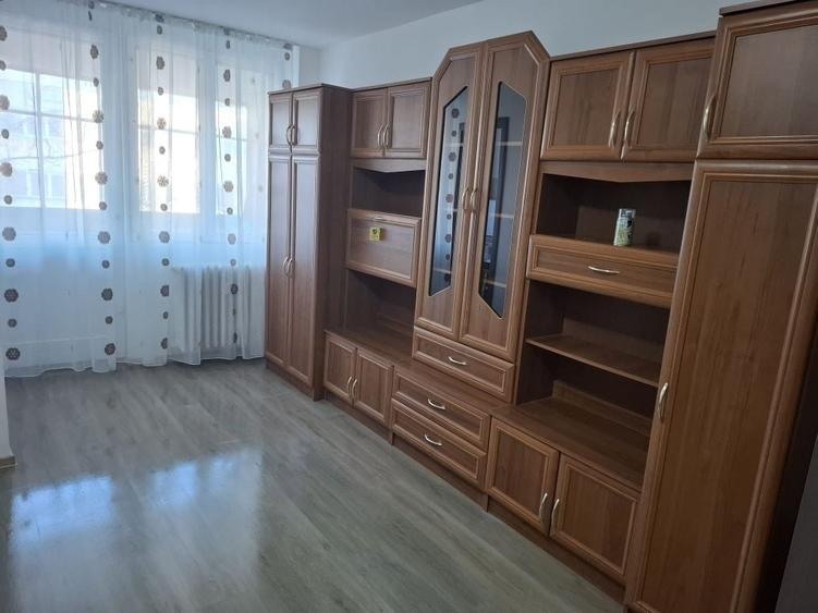 Garsonieră semidecomandată în Popoveni