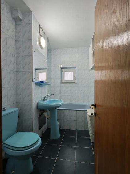 Apartament cu 4 camere decomandat, mobilat în Bistrița Lac