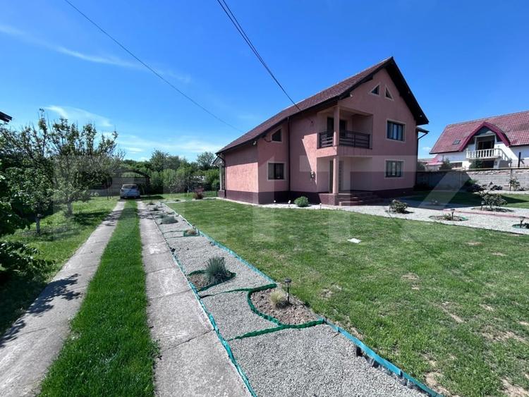 Casă individuală cu 5 camere cu Canalizare în Primăverii