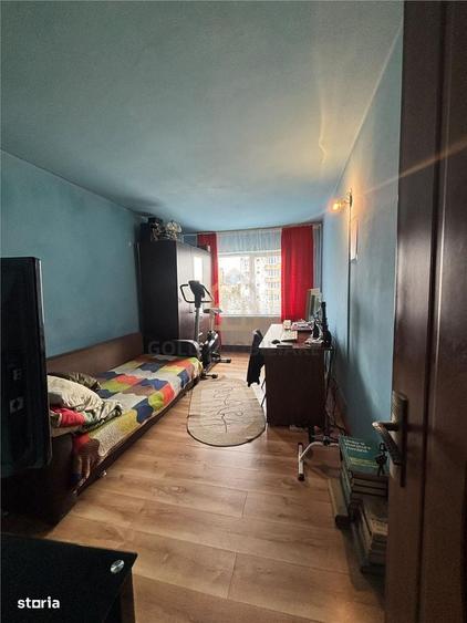 Apartament cu 3 camere decomandat în Decebal