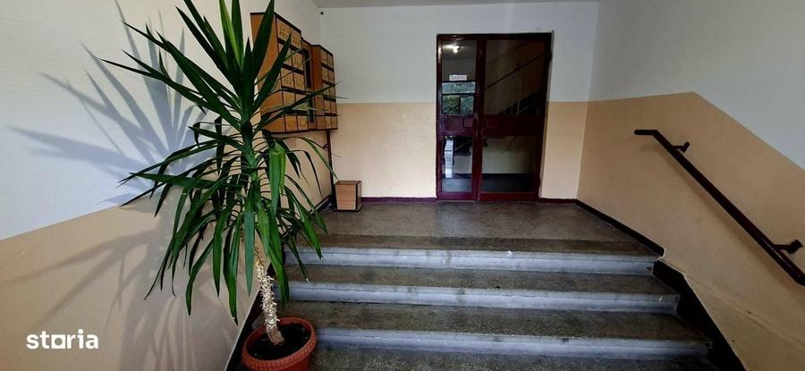 Apartament cu 3 camere decomandat în Popa Șapcă