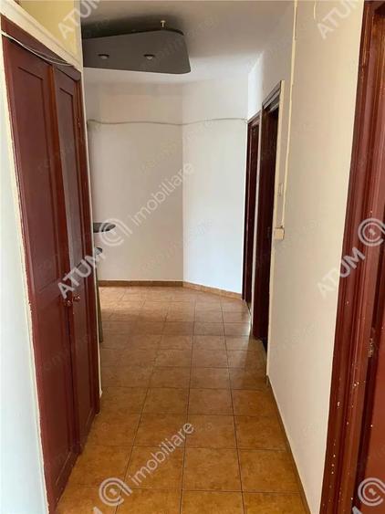 Apartament cu 2 camere decomandat în Terezian