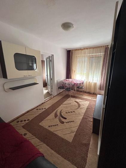 Apartament cu 2 camere semidecomandat în Dacia