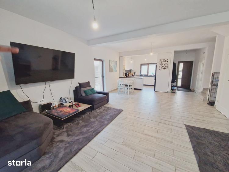 Casă cu 4 camere cu Teren 380 Mp în Apahida