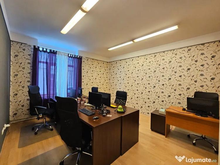 Casă cu 5 camere cu Teren 153 Mp în Podgoria