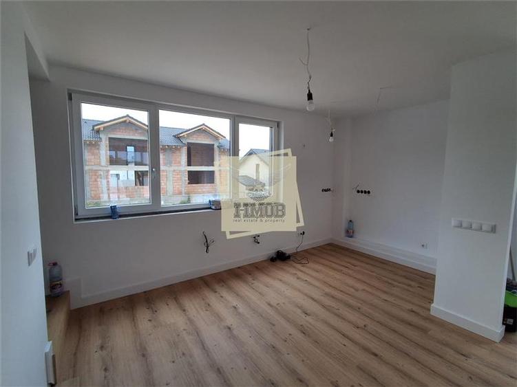 Duplex cu 3 camere cu Teren 250 Mp în Exterior Sud