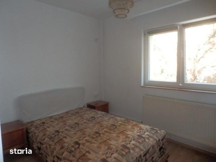 Apartament cu 3 camere decomandat în Aviației