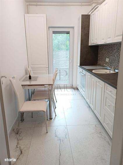 Apartament cu 3 camere decomandat în Chișoda