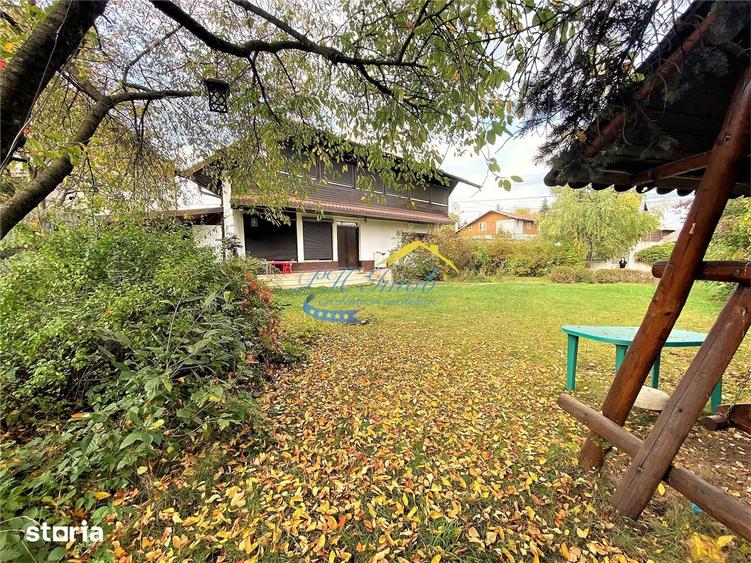 Casă cu 4 camere cu Teren 597 Mp în Central