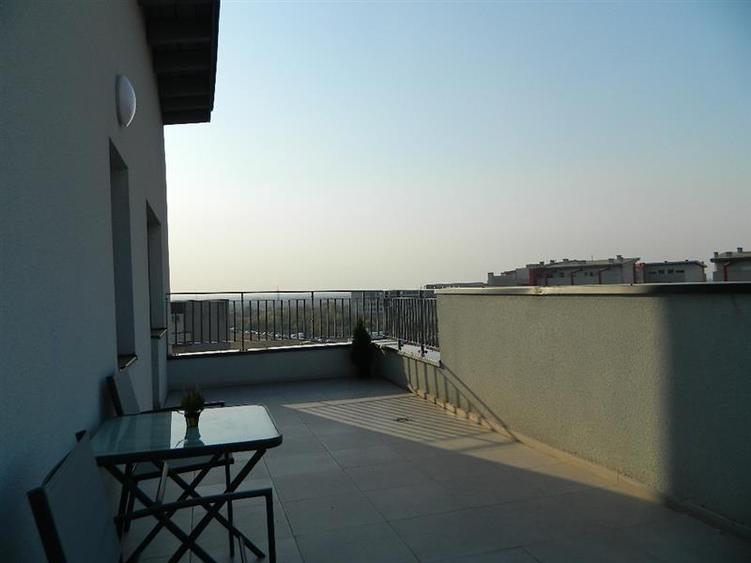 Apartament cu 2 camere nedecomandat în Aradului