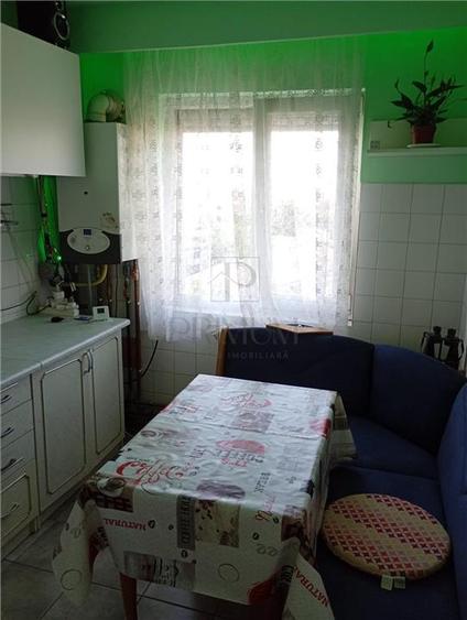 Apartament cu 2 camere decomandat, mobilat în Circumvalațiunii