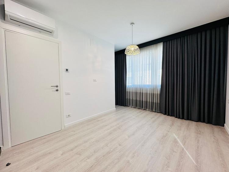 Duplex cu 5 camere cu Canalizare în Central