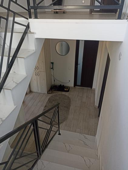 Casă individuală cu 4 camere cu Teren 1500 Mp în Curtești