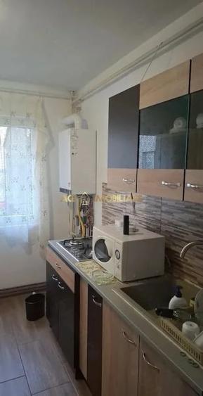 Apartament cu 3 camere decomandat, mobilat în Obor