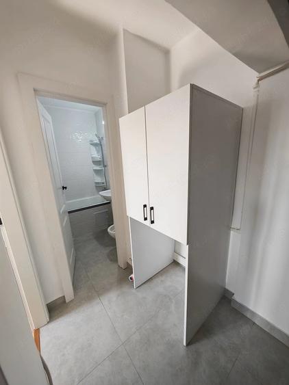 Apartament cu 2 camere decomandat în Hala Centrală