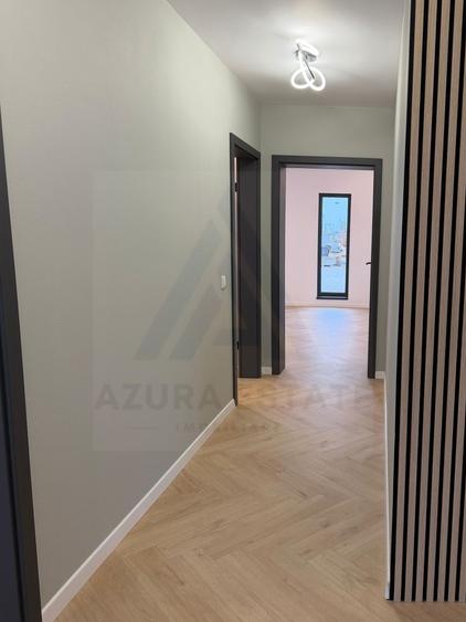 Apartament cu 4 camere decomandat în Sud