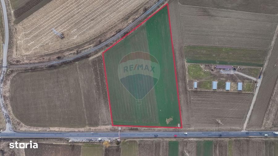 Teren de 5300 mp, în Prejmer