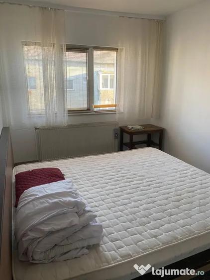 Garsonieră decomandată în Central