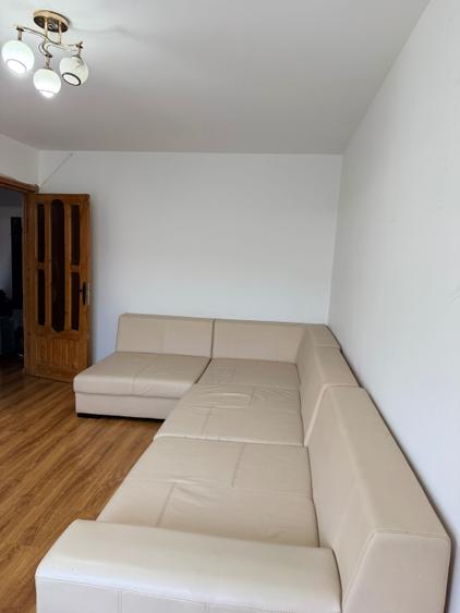 Apartament cu 2 camere decomandat în Micro 17