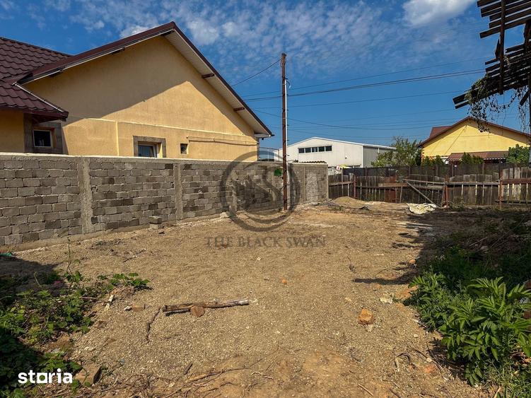 Casă cu 7 camere cu Teren 1100 Mp în Ciorani