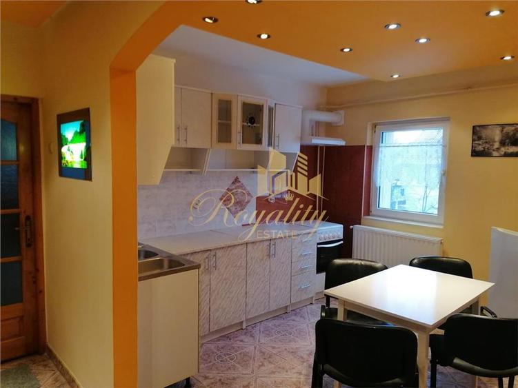 Apartament cu 2 camere semidecomandat, mobilat în Lipovei