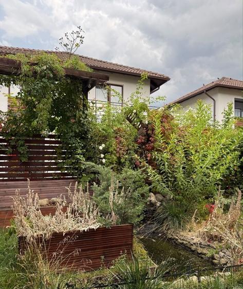 Casă cu 4 camere cu Teren 250 Mp în Central