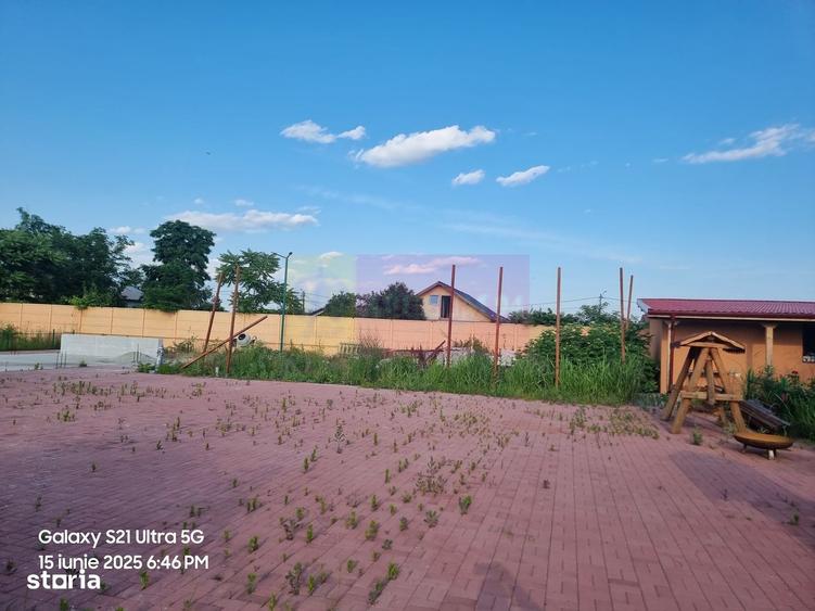 Casă cu 4 camere cu Teren 6000 Mp în Teișori