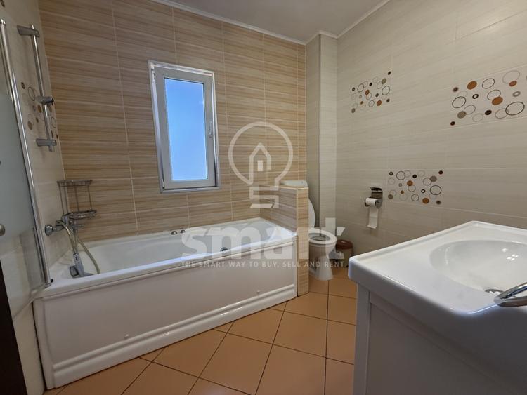 Apartament cu 4 camere semidecomandat în Bună Ziua
