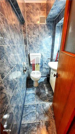 Apartament cu 3 camere decomandat în Viziru 2