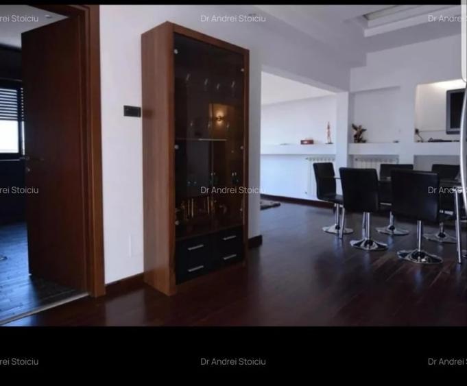 Apartament cu 3 camere semidecomandat, mobilat în Romană